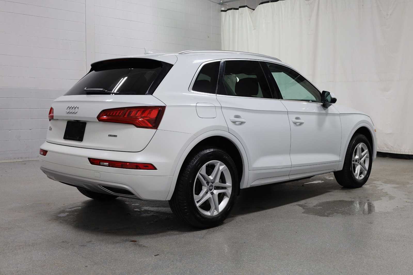 Thumbnail: 2019 Audi Q5 - 9