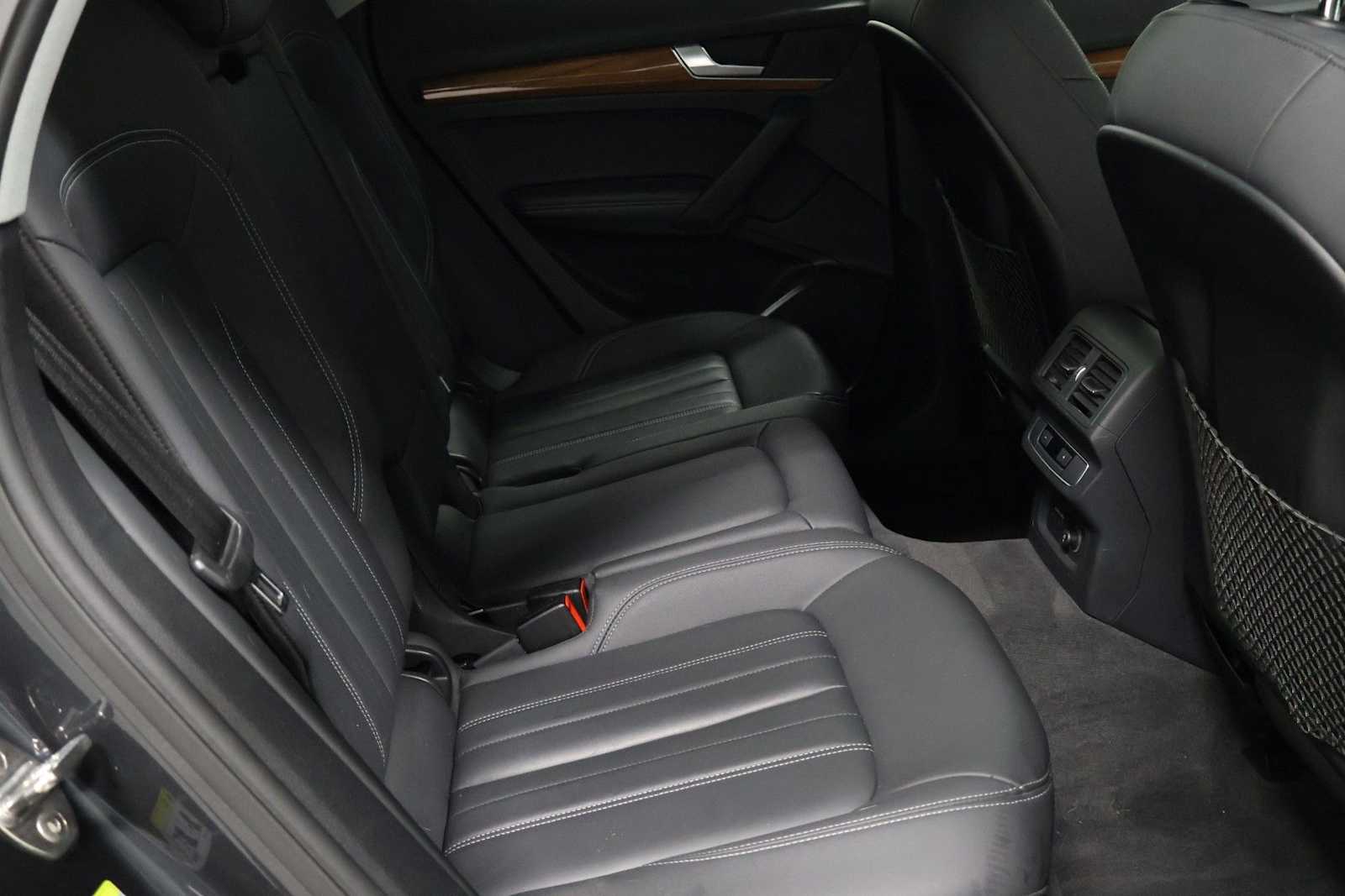 Thumbnail: 2021 Audi Q5 - 33