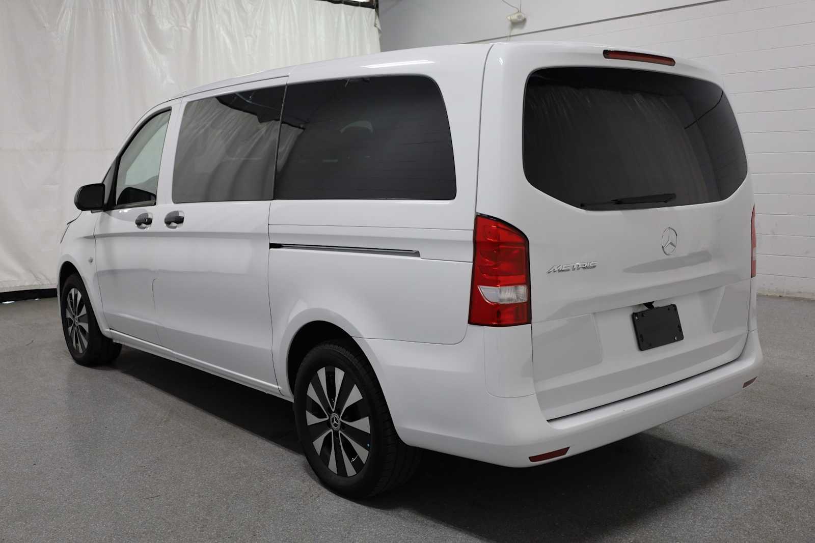 2022 Mercedes Benz Metris photo 3