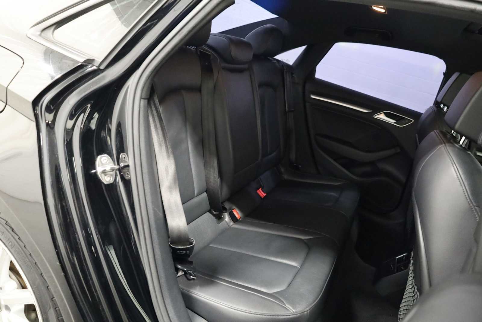 Thumbnail: 2016 Audi A3 - 34