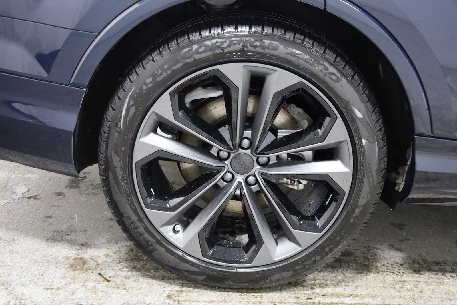 Thumbnail: 2026 Audi Q7 - 35