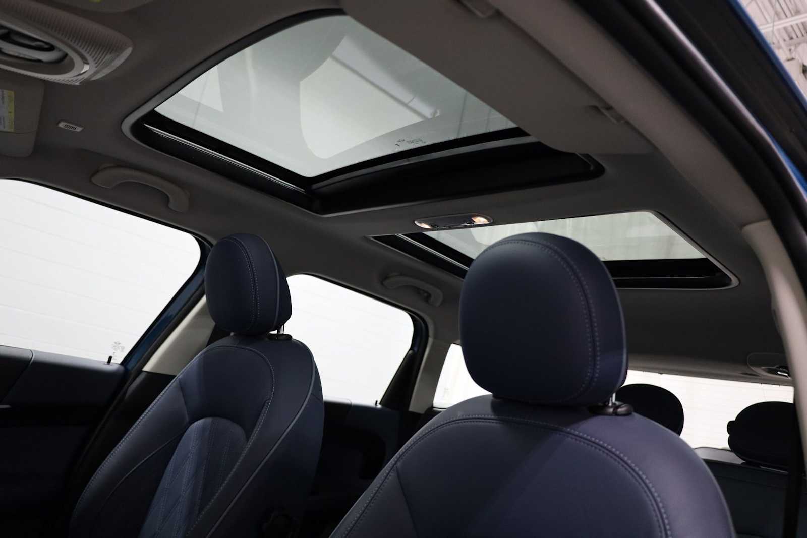 Thumbnail: 2023 MINI Cooper Countryman - 19