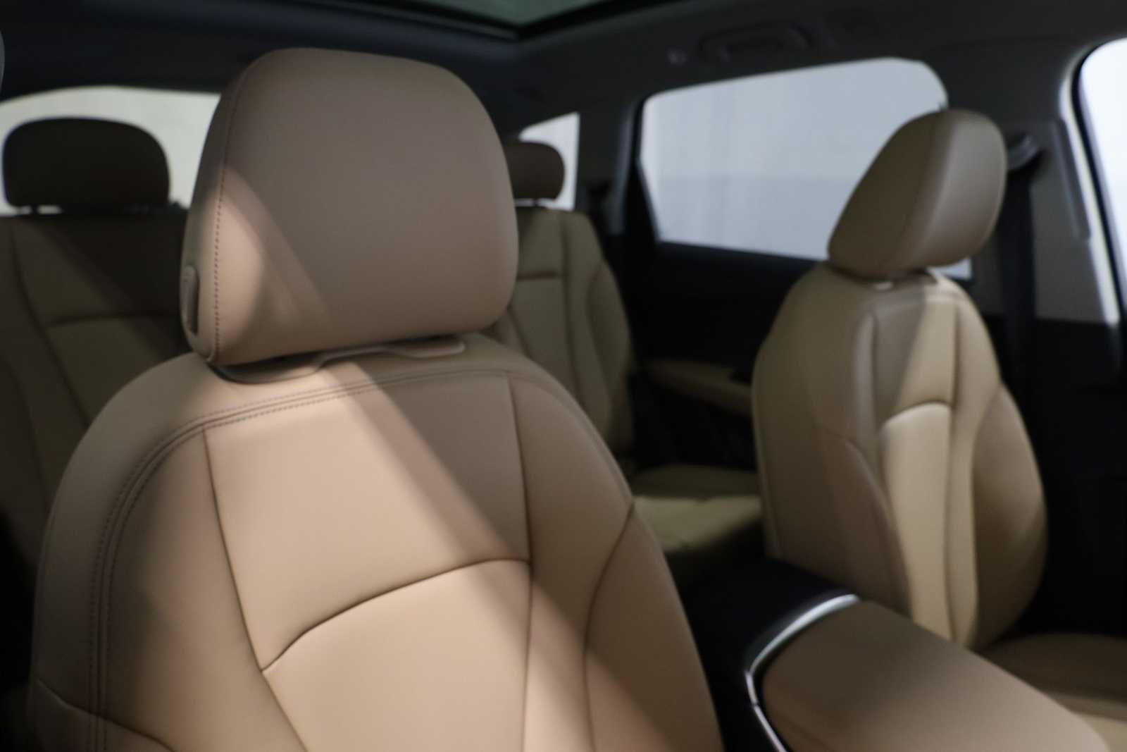 Thumbnail: 2026 Audi Q7 - 21