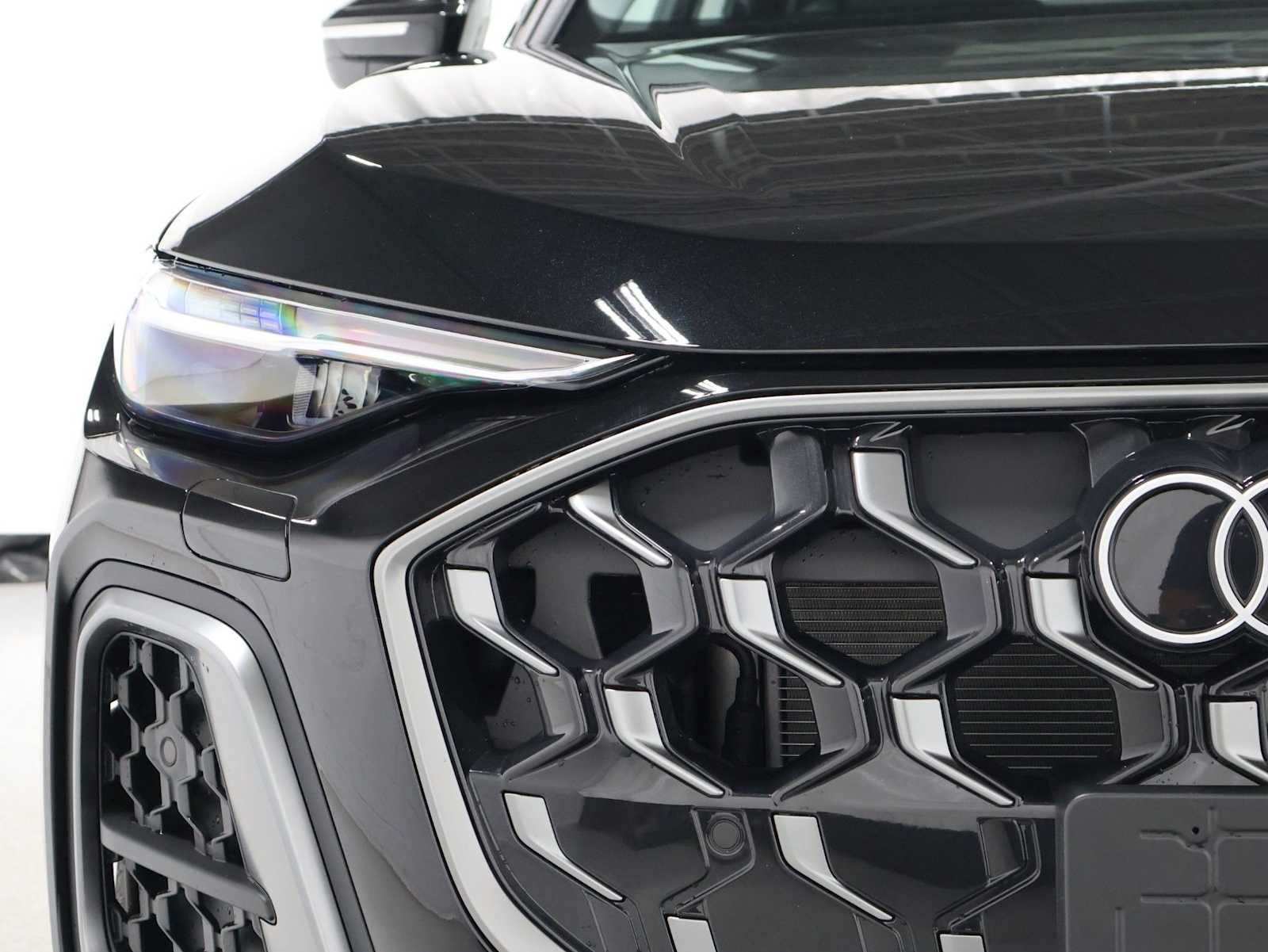 Thumbnail: 2026 Audi Q5 - 15