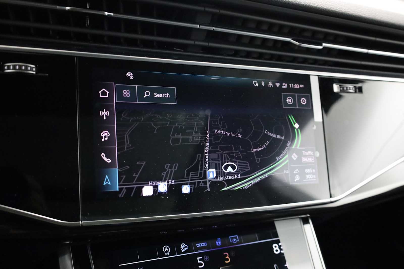 Thumbnail: 2026 Audi Q8 - 31