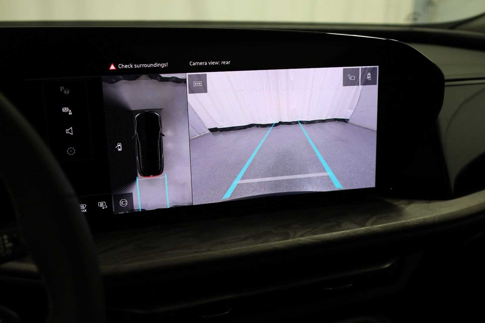 Thumbnail: 2025 Audi Q5 - 31