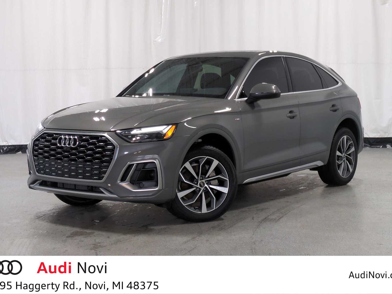 Thumbnail: 2023 Audi Q5 - 1