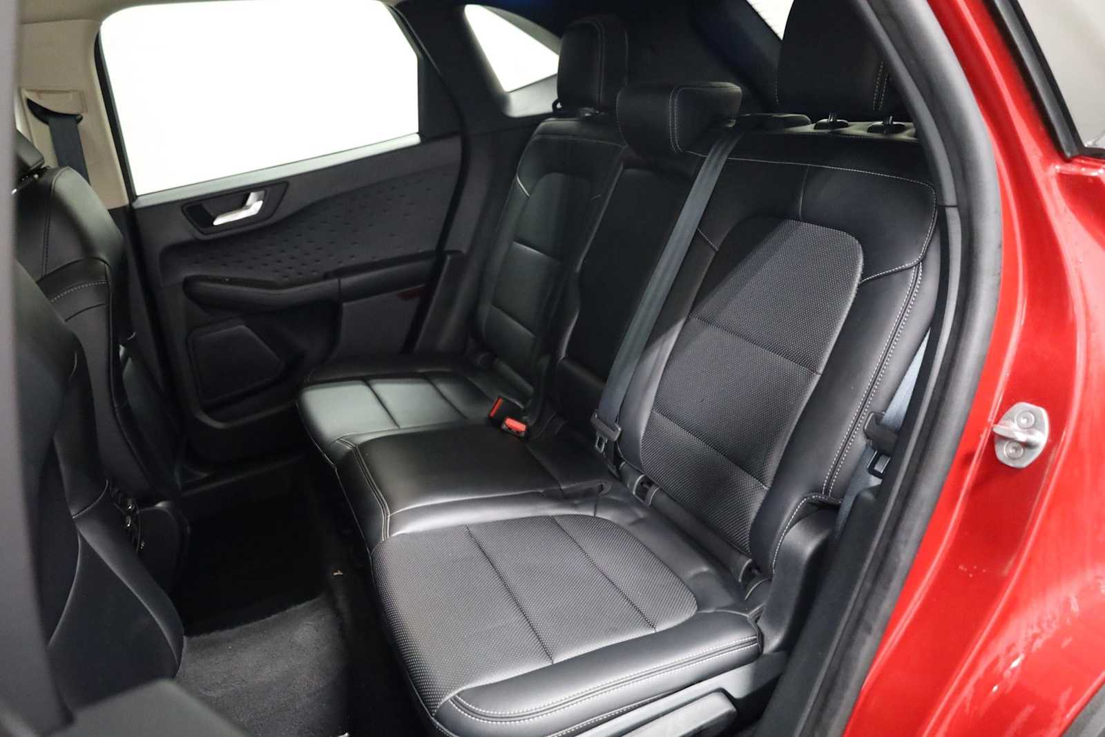 Thumbnail: 2020 Ford Escape - 32