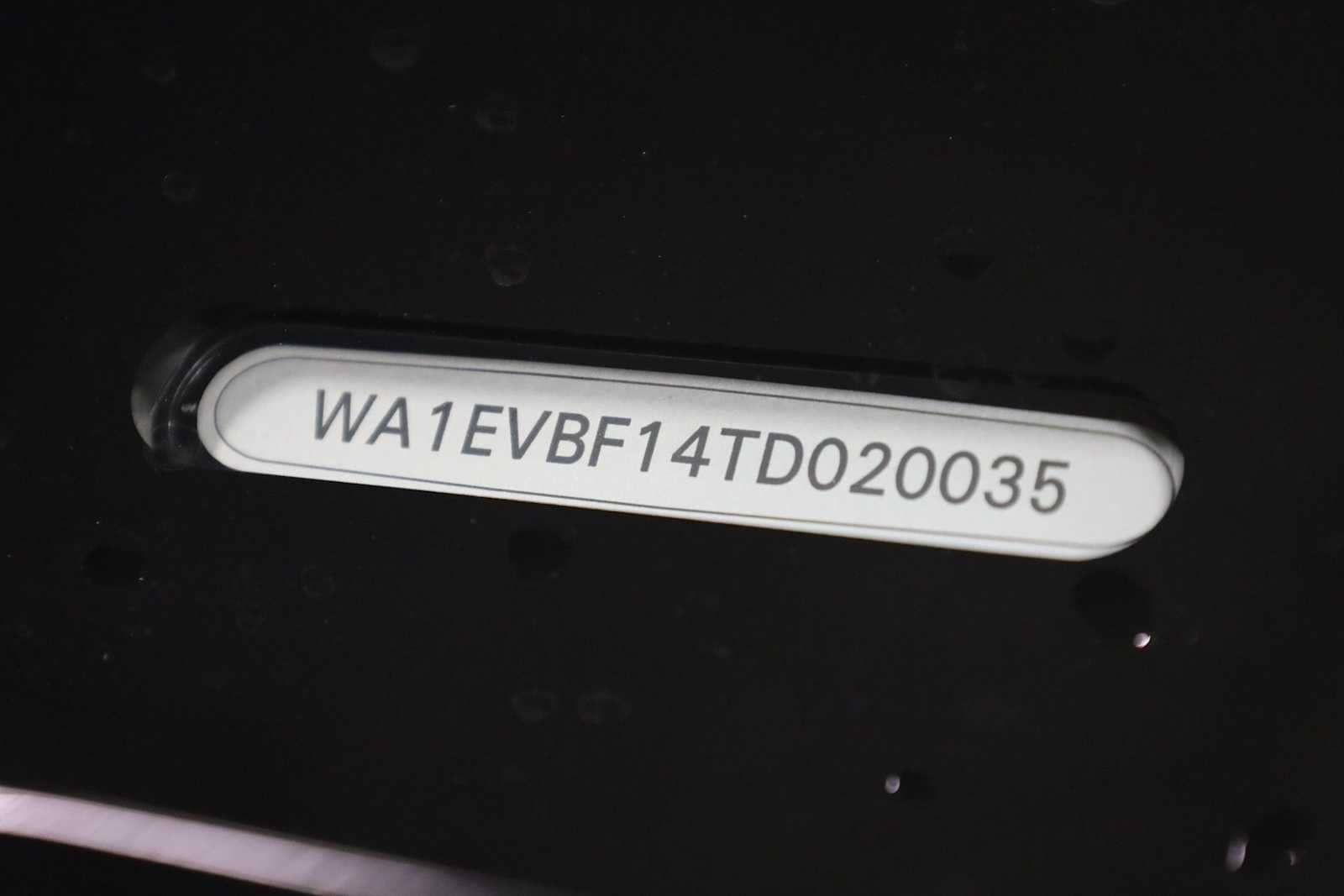 Thumbnail: 2026 Audi Q8 - 42