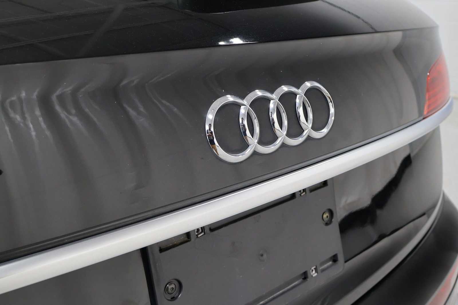 Thumbnail: 2023 Audi SQ5 - 8