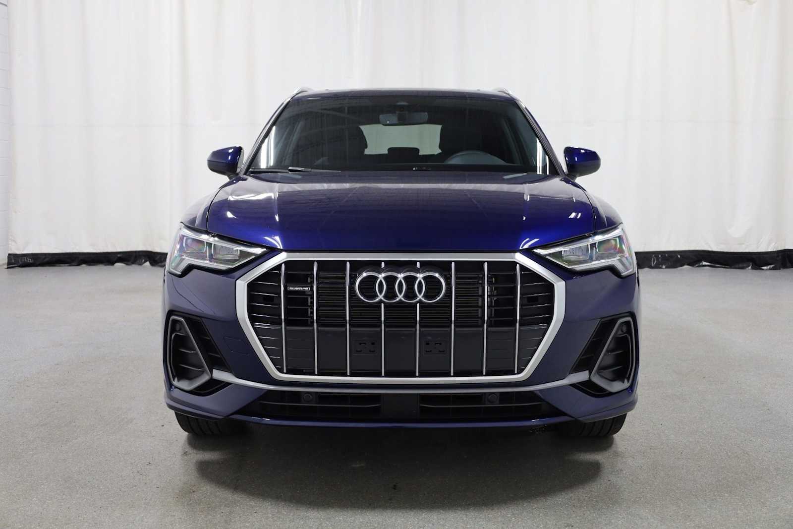 Thumbnail: 2025 Audi Q3 - 14