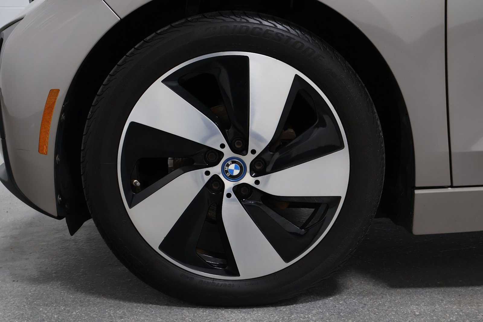 Thumbnail: 2014 BMW i3 - 34