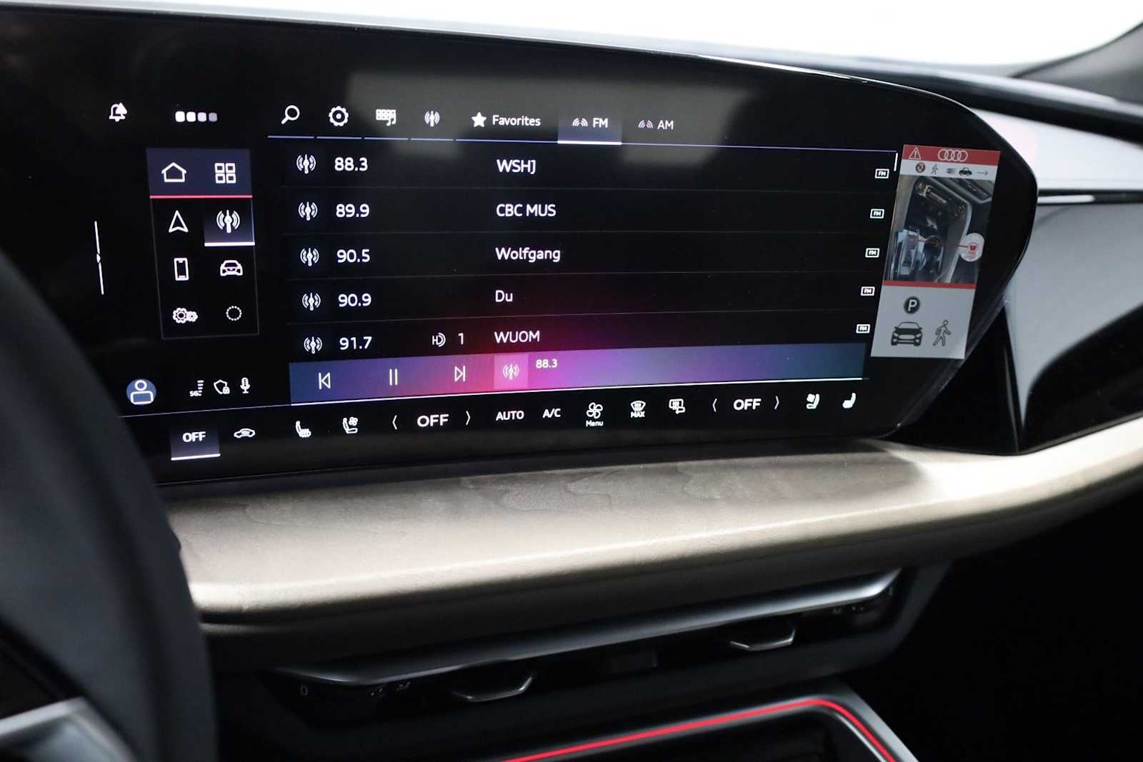 Thumbnail: 2025 Audi Q5 - 30