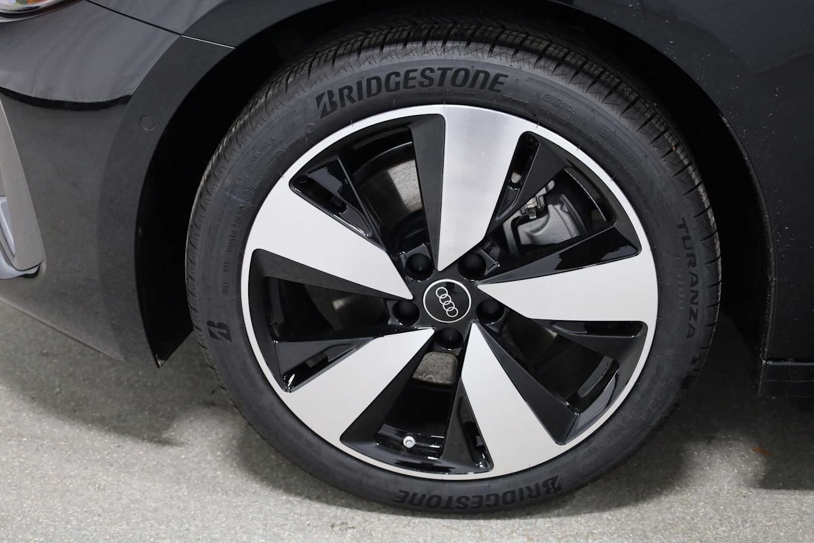 Thumbnail: 2025 Audi A5 - 38