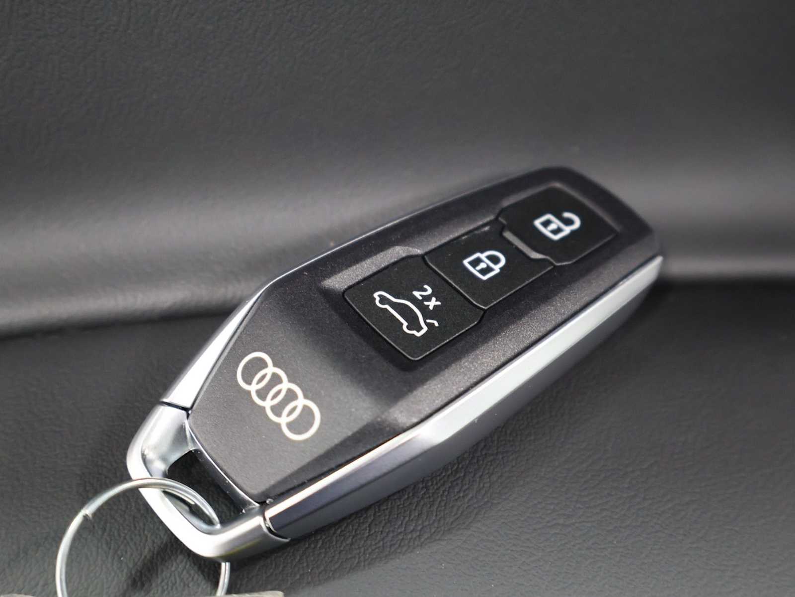 Thumbnail: 2026 Audi Q5 - 41