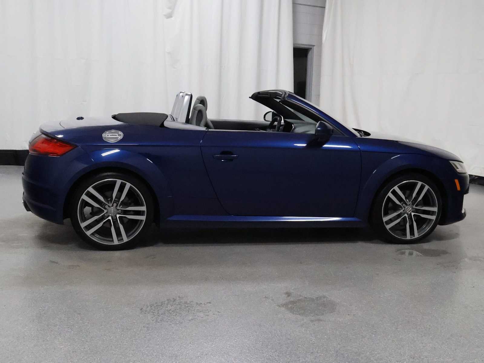 Thumbnail: 2017 Audi TT - 10