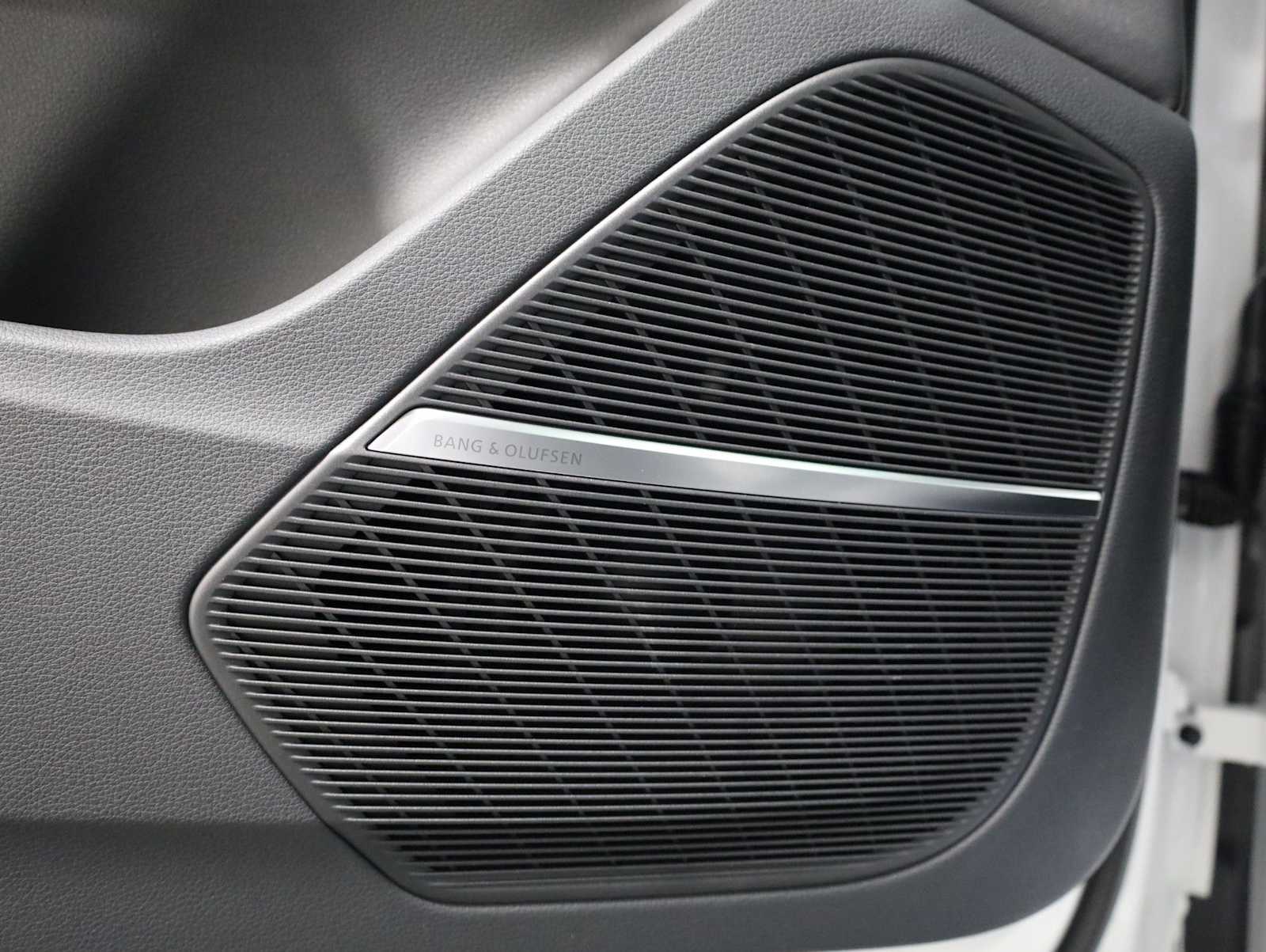 Thumbnail: 2026 Audi Q7 - 17