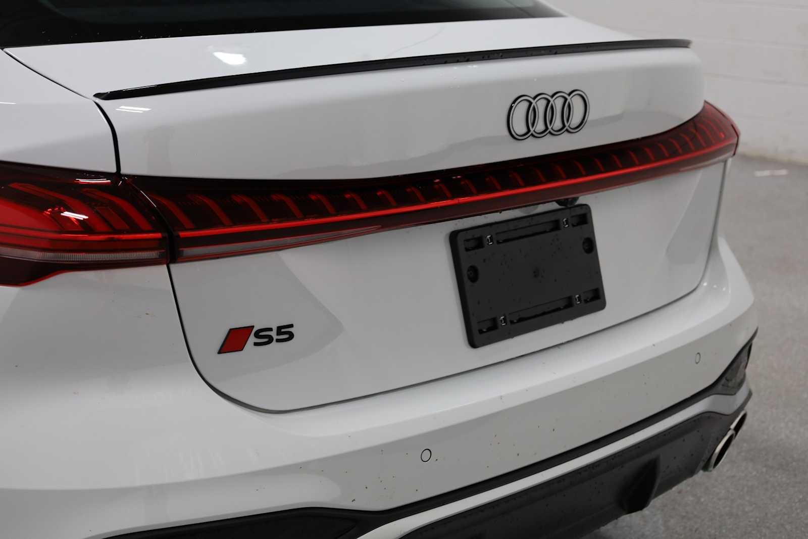 Thumbnail: 2025 Audi S5 - 8
