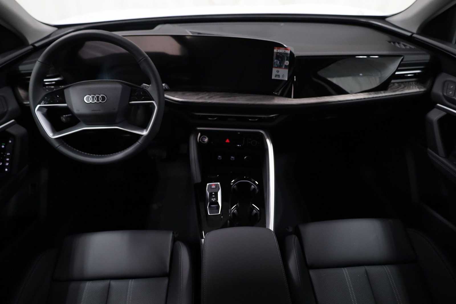 Thumbnail: 2025 Audi Q5 - 23