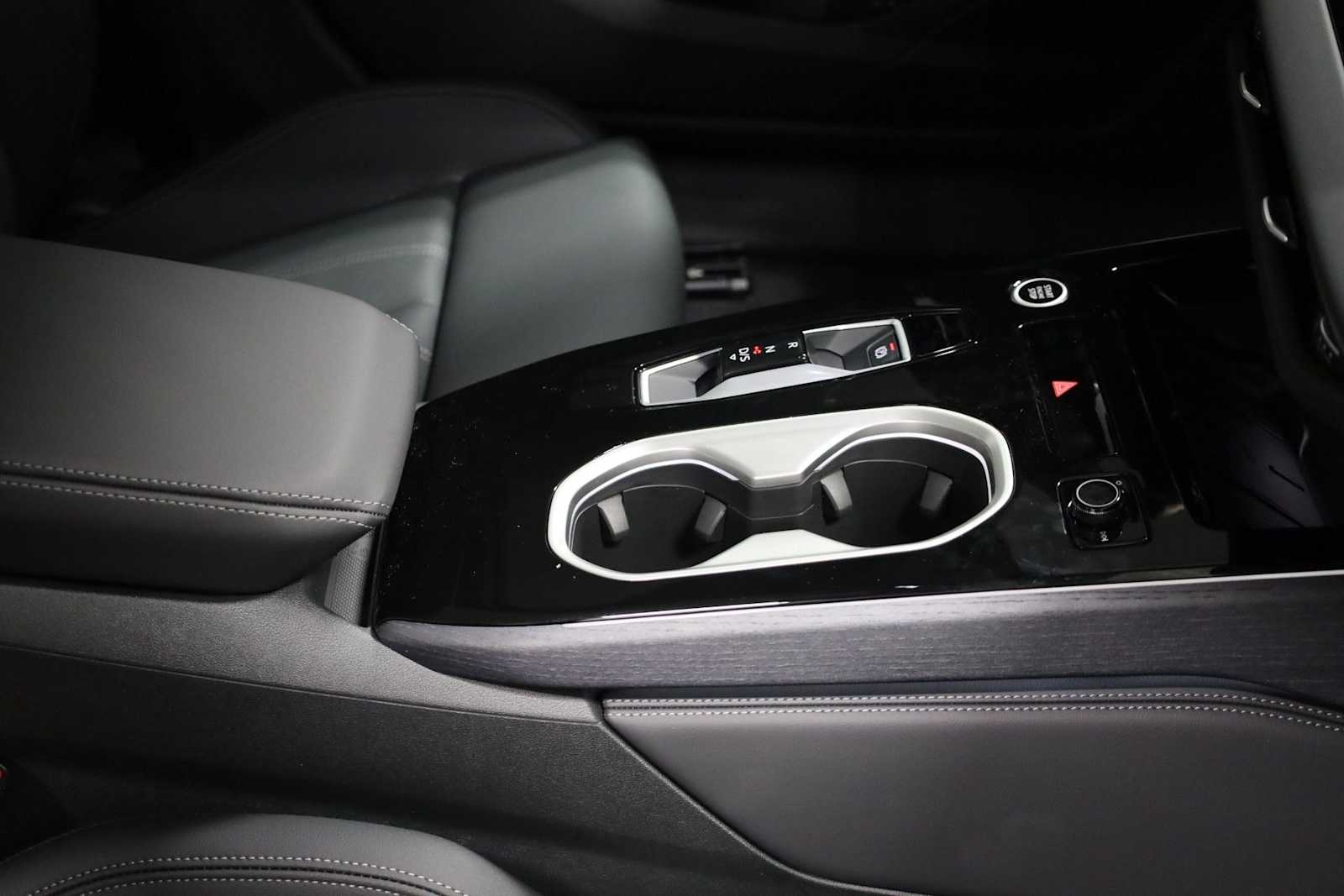 Thumbnail: 2026 Audi A6 - 20