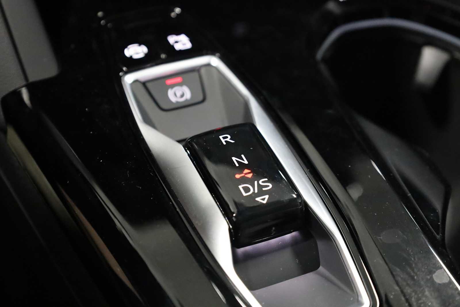 Thumbnail: 2025 Audi Q5 - 27
