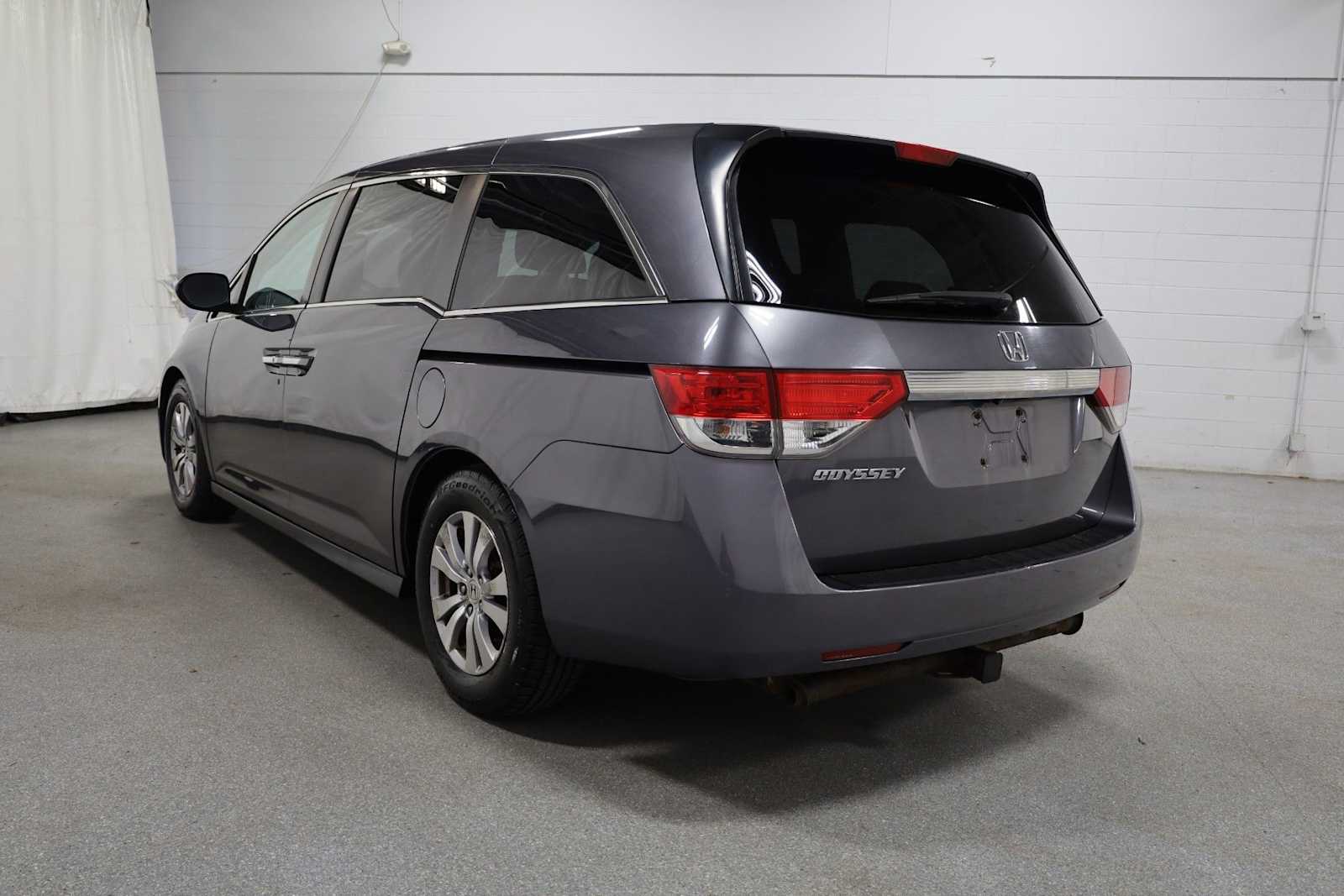 Thumbnail: 2015 Honda Odyssey - 3
