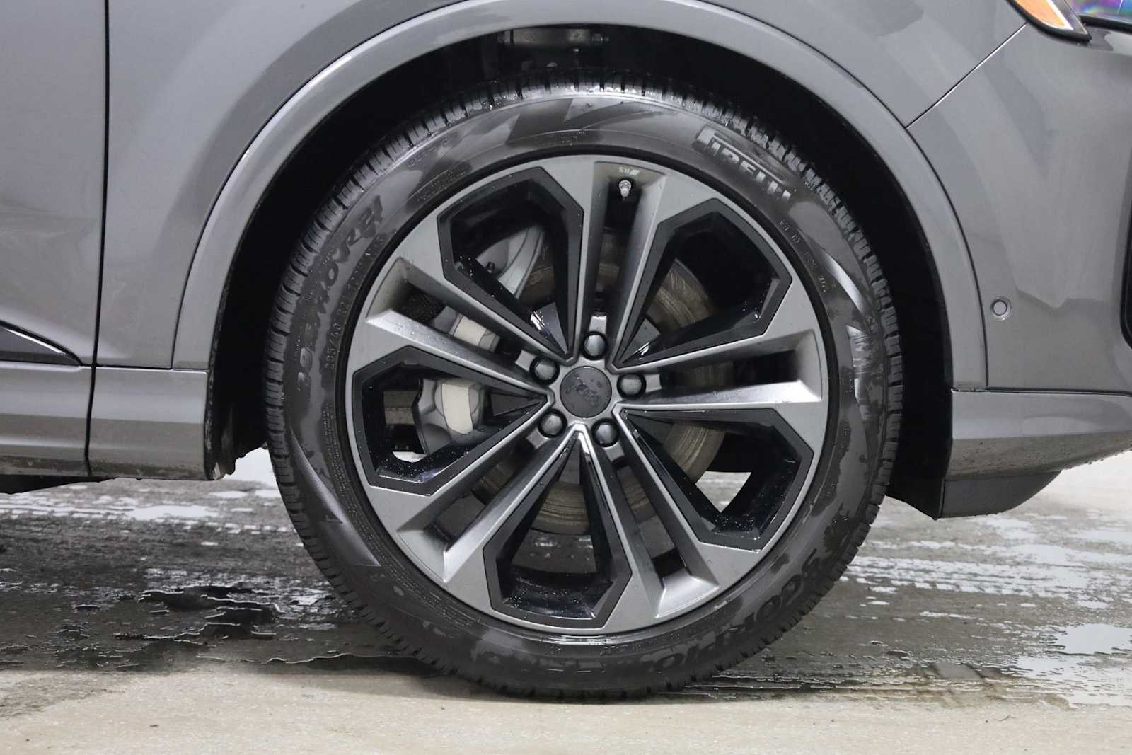 Thumbnail: 2026 Audi Q7 - 12