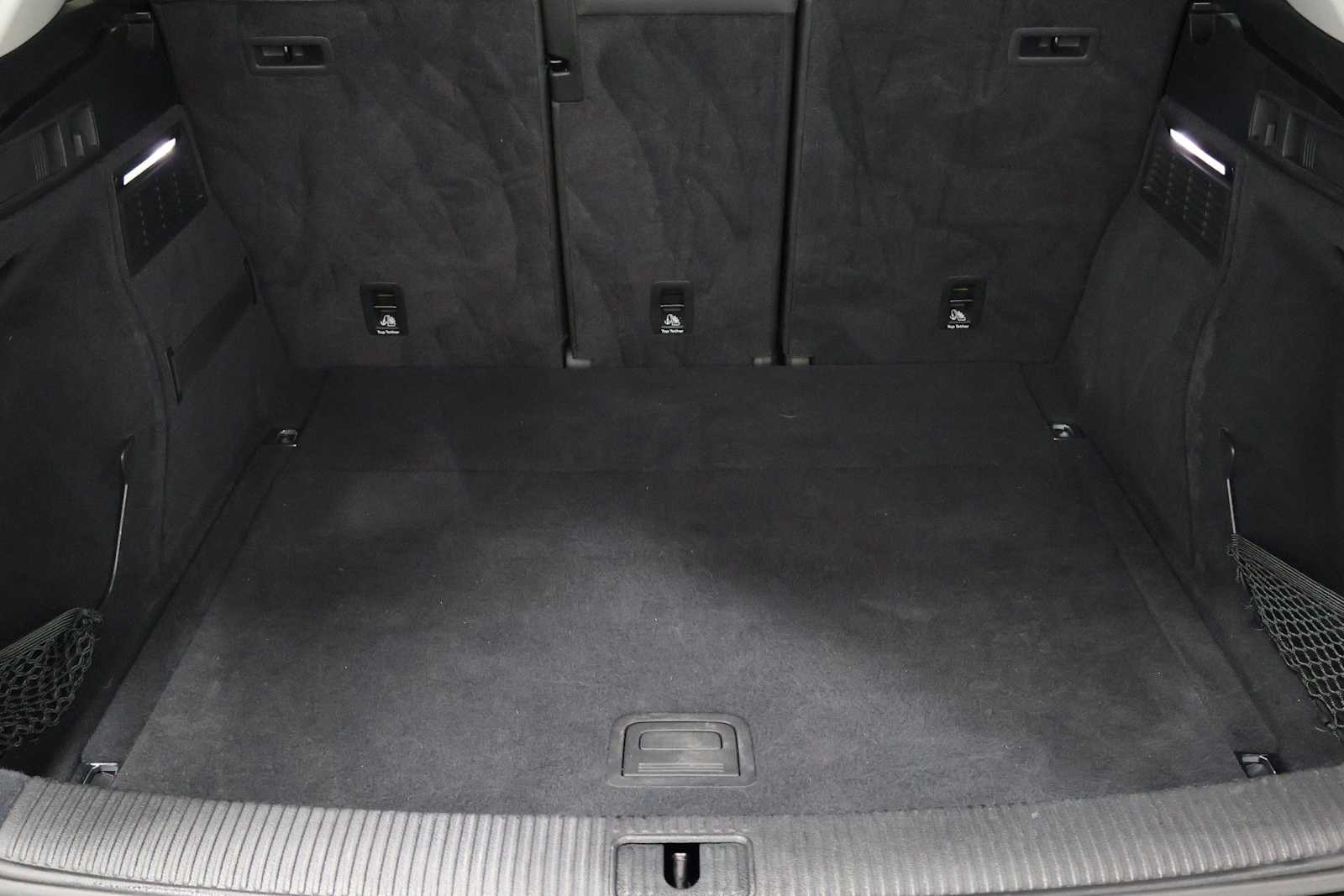 Thumbnail: 2021 Audi Q5 - 37