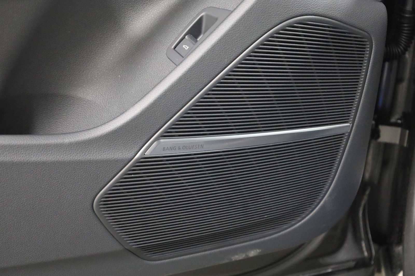 Thumbnail: 2026 Audi Q7 - 17