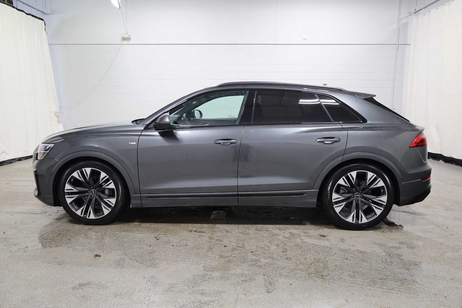 Thumbnail: 2026 Audi Q8 - 2