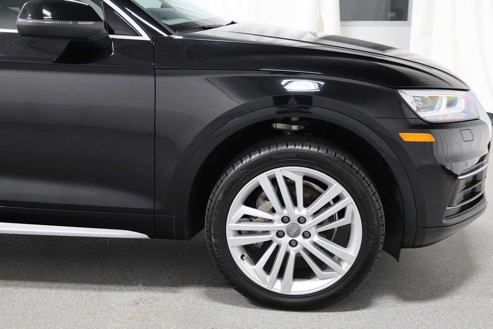 Thumbnail: 2020 Audi Q5 - 11
