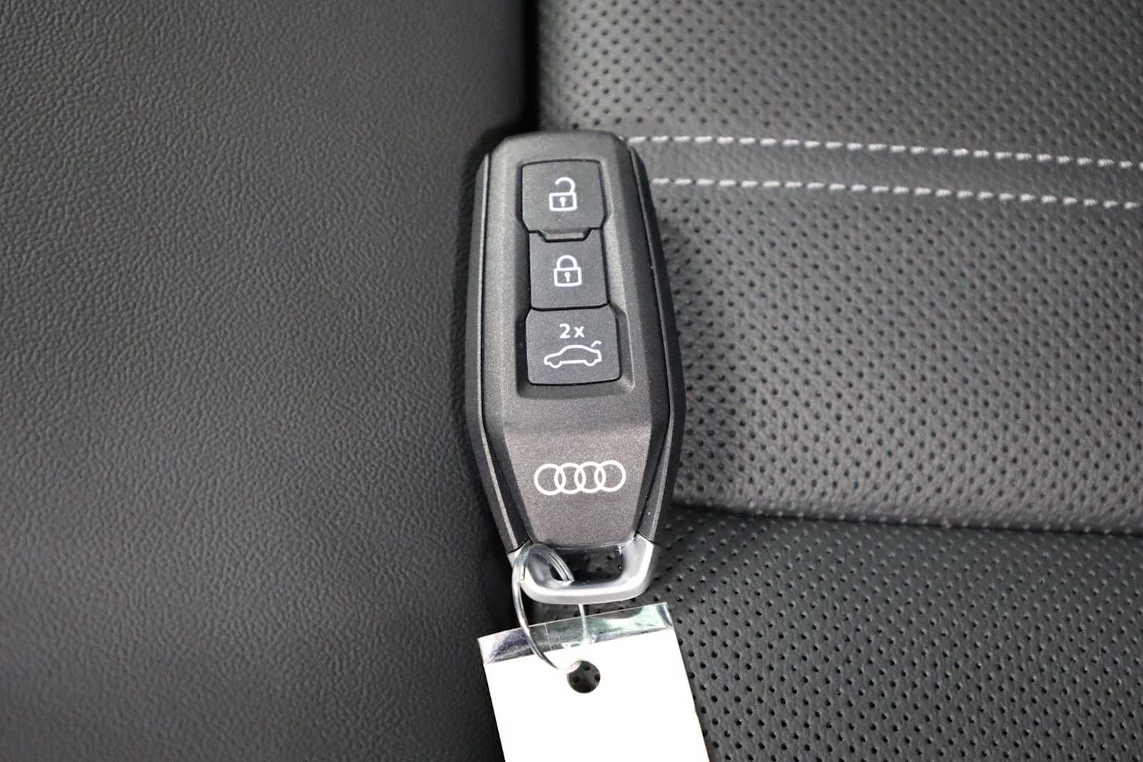 Thumbnail: 2025 Audi Q5 - 40