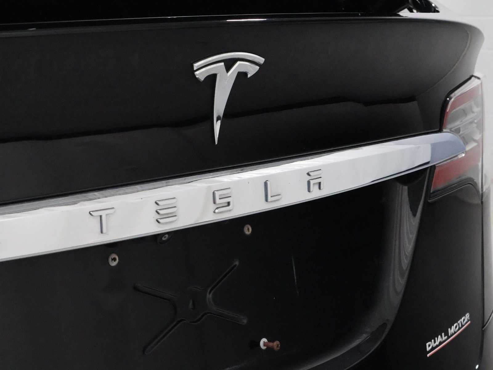 Thumbnail: 2021 Tesla Model X - 8