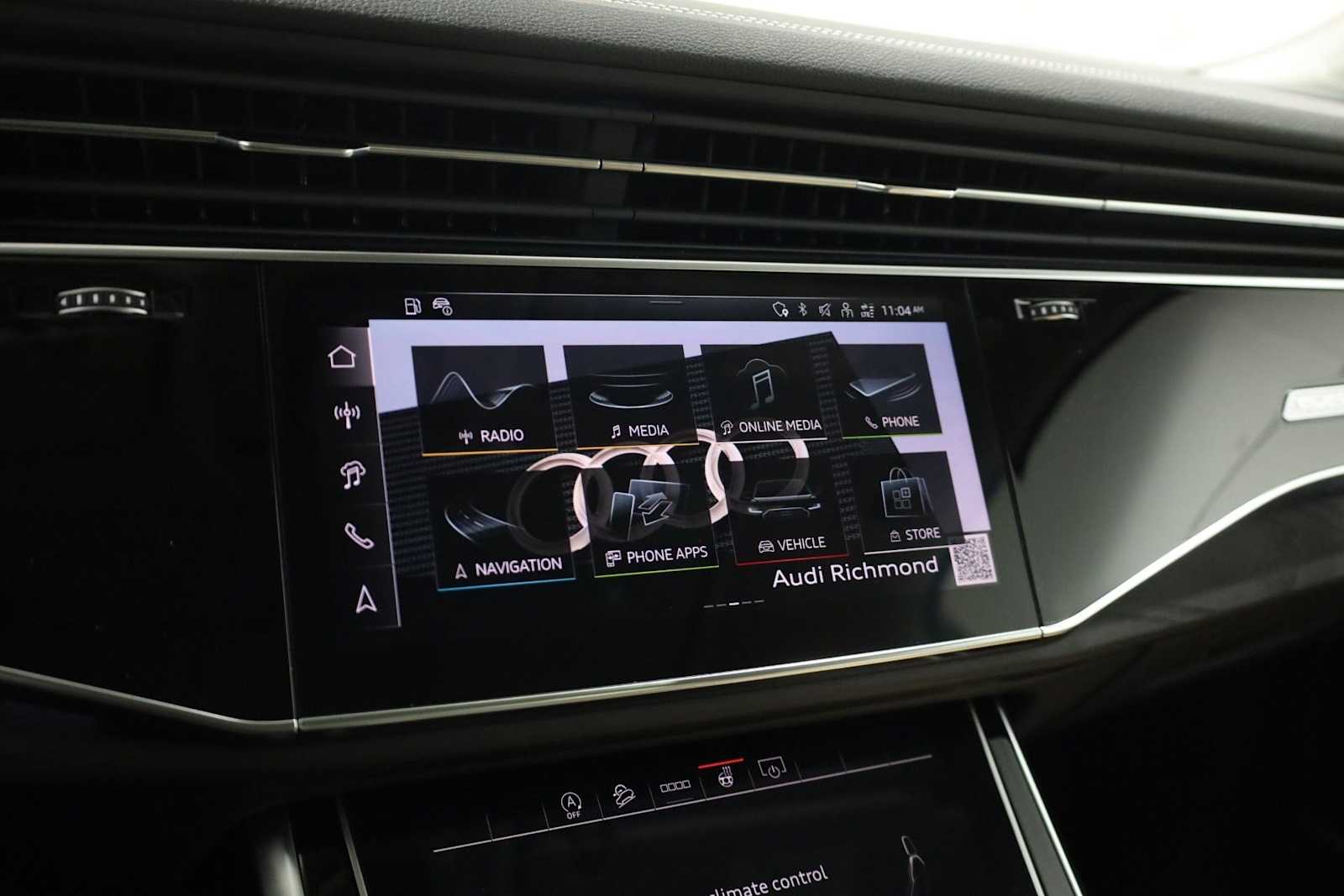 Thumbnail: 2026 Audi Q7 - 30