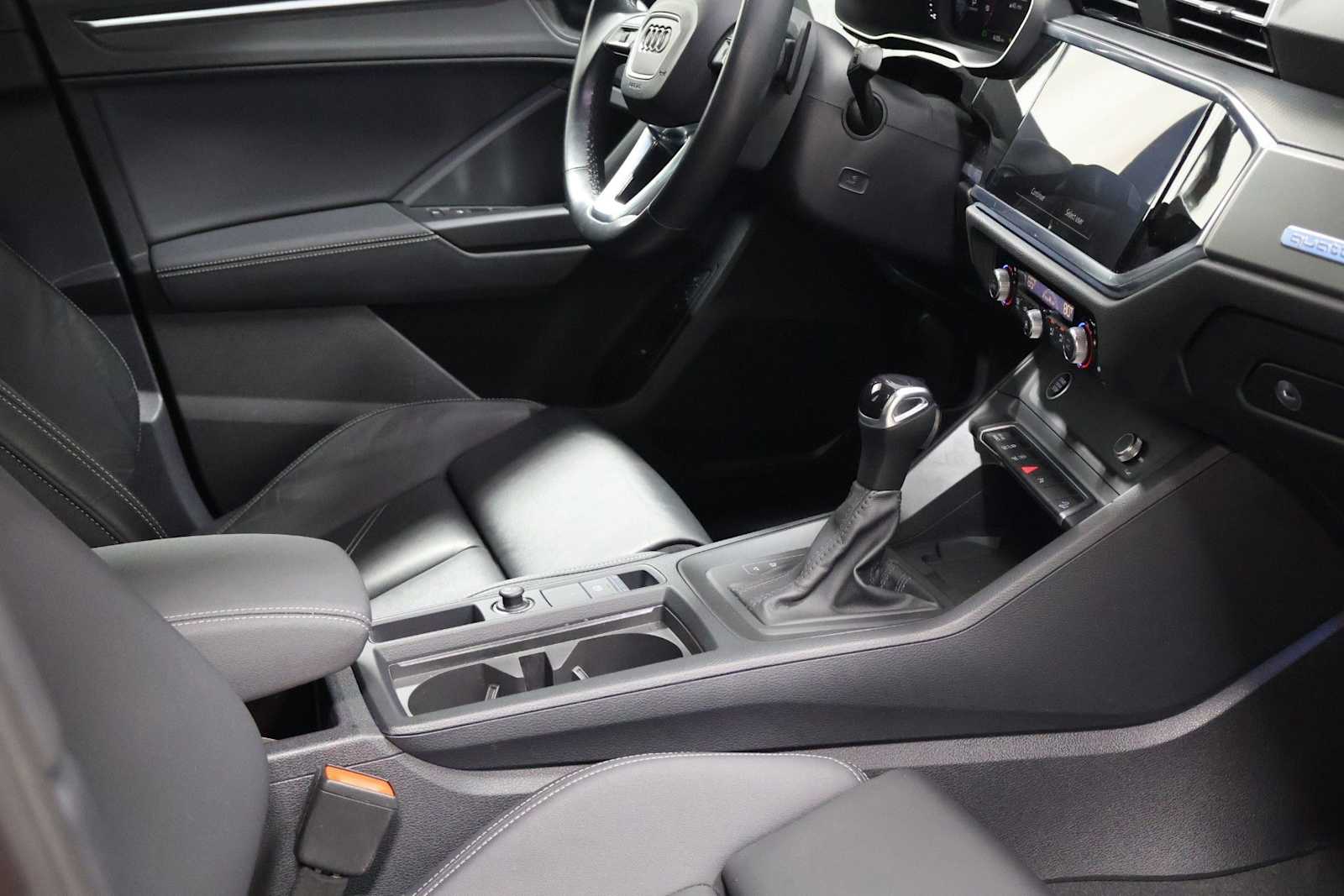 Thumbnail: 2023 Audi Q3 - 17