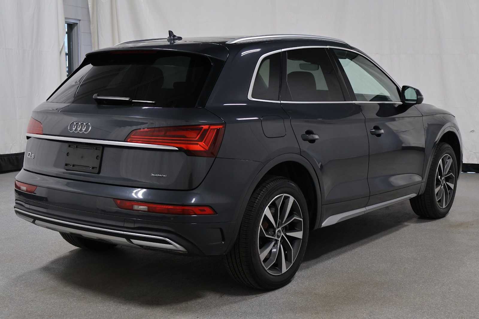Thumbnail: 2021 Audi Q5 - 9
