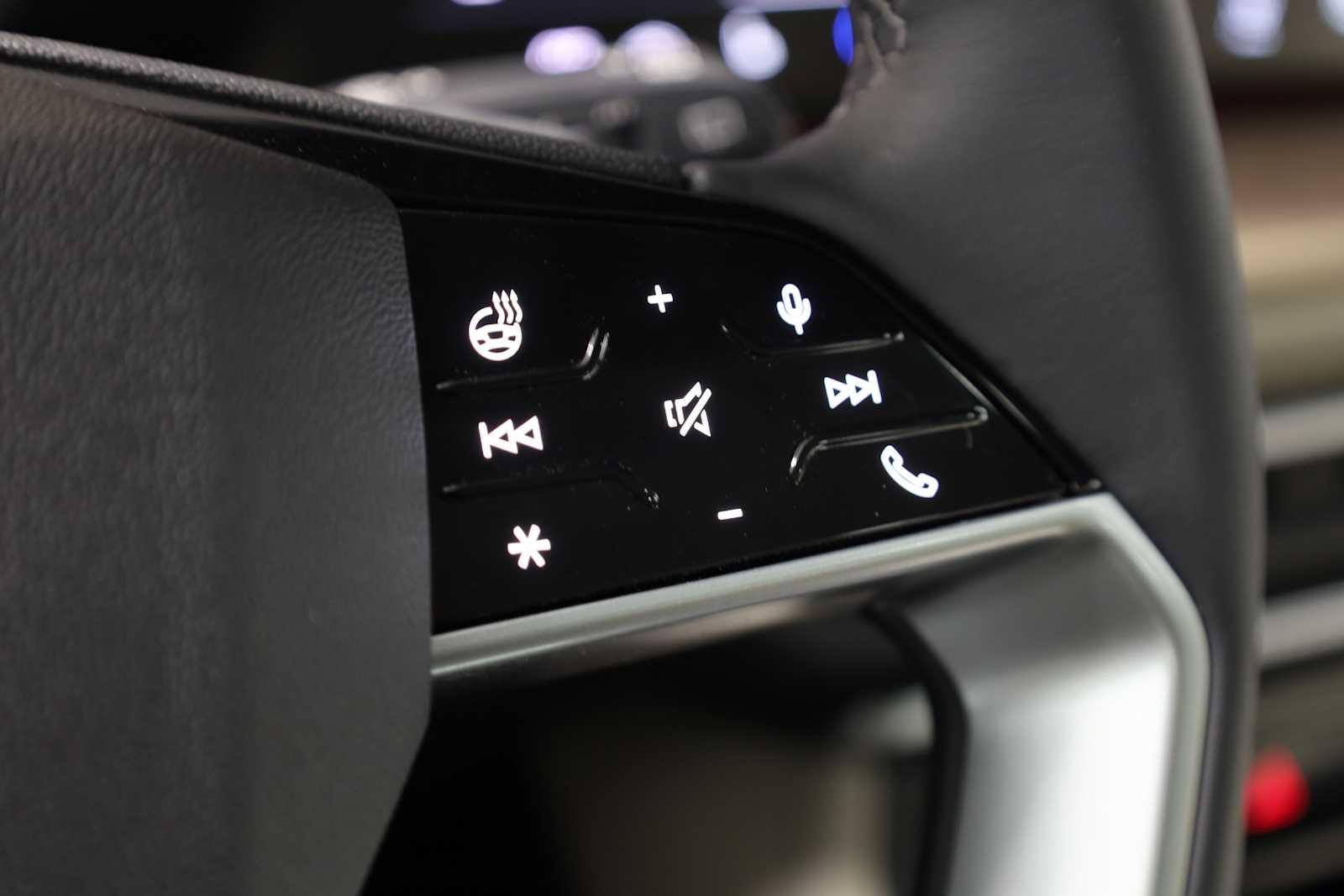 Thumbnail: 2025 Audi Q5 - 26