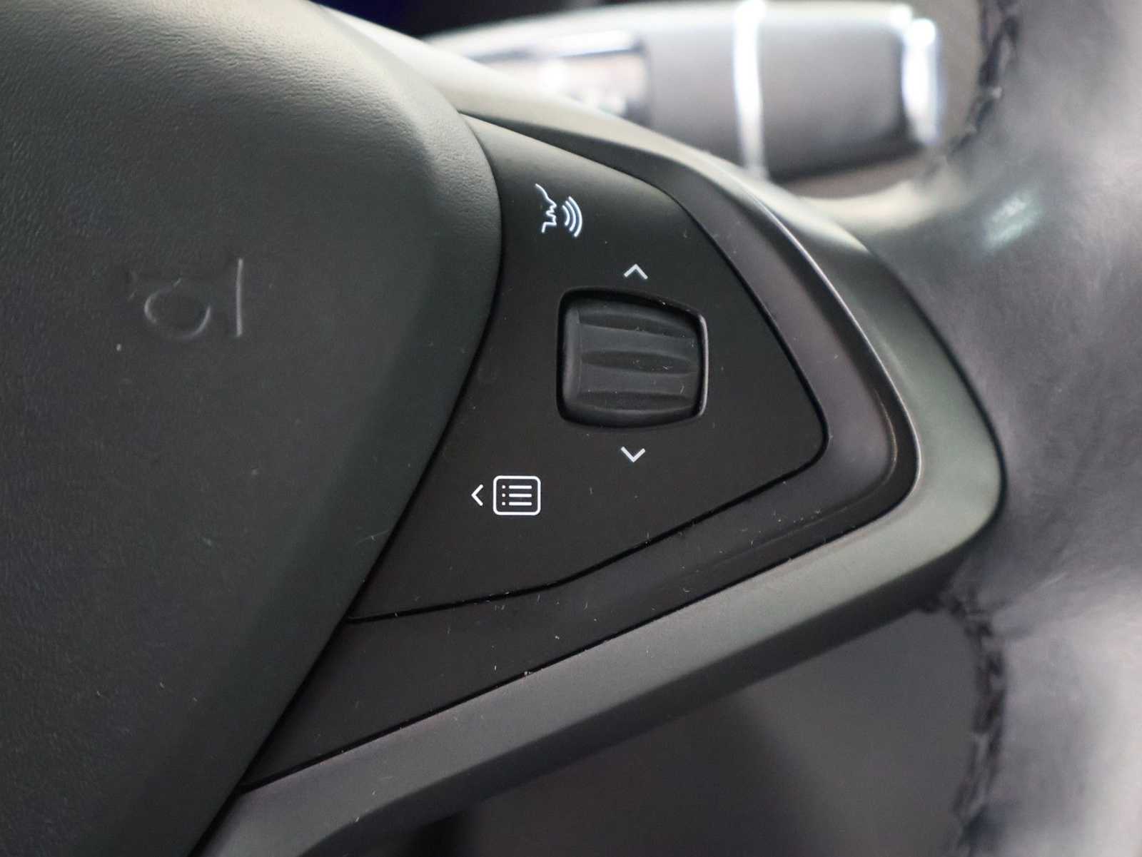 Thumbnail: 2021 Tesla Model X - 23