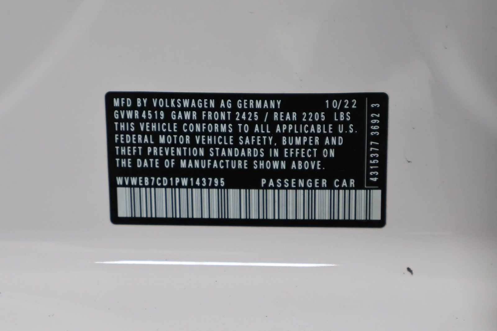 Thumbnail: 2023 Volkswagen Golf - 41