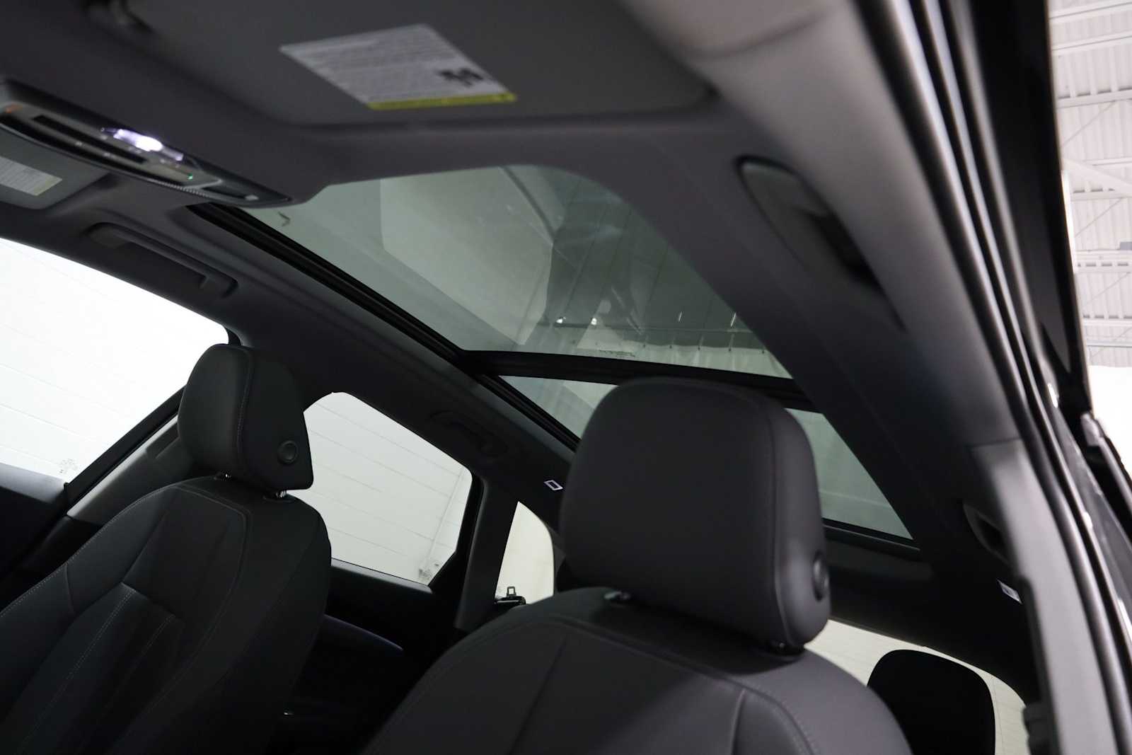 Thumbnail: 2025 Audi Q5 - 18