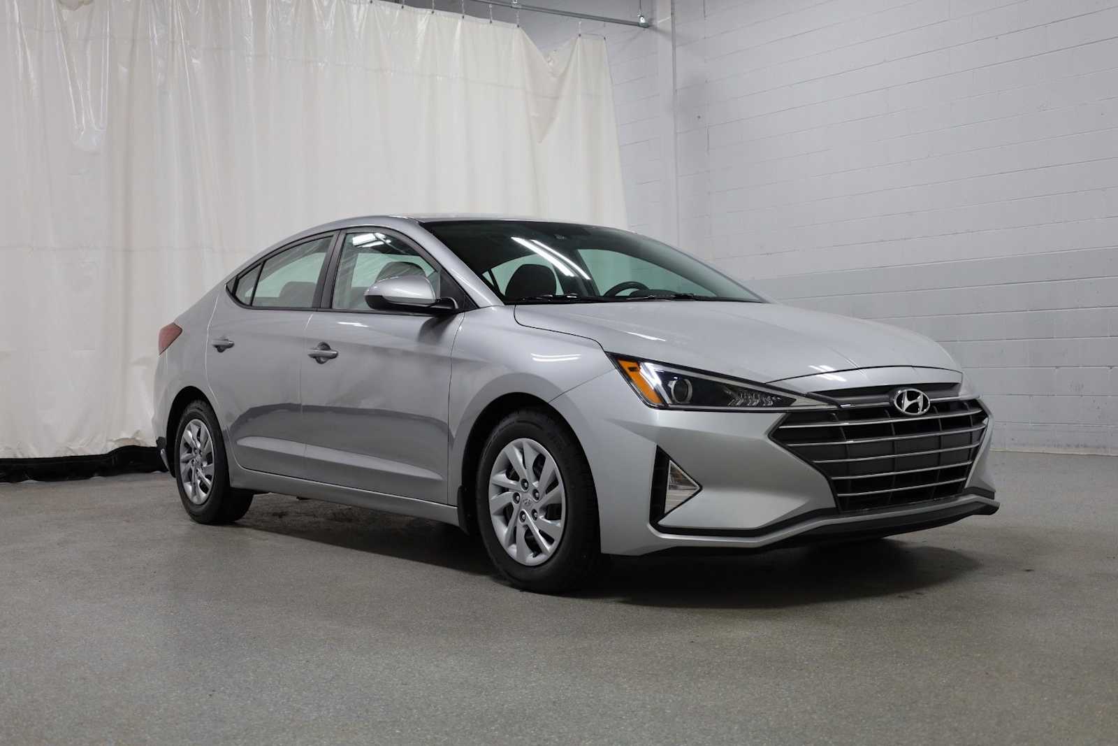 Thumbnail: 2020 Hyundai Elantra - 13