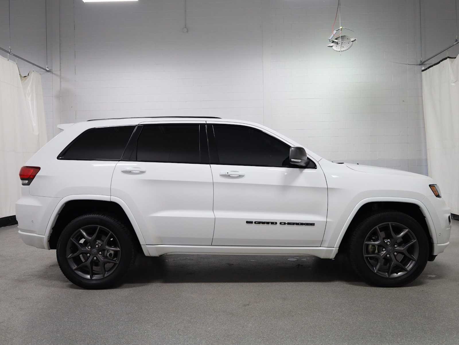 Thumbnail: 2021 Jeep Grand Cherokee - 10