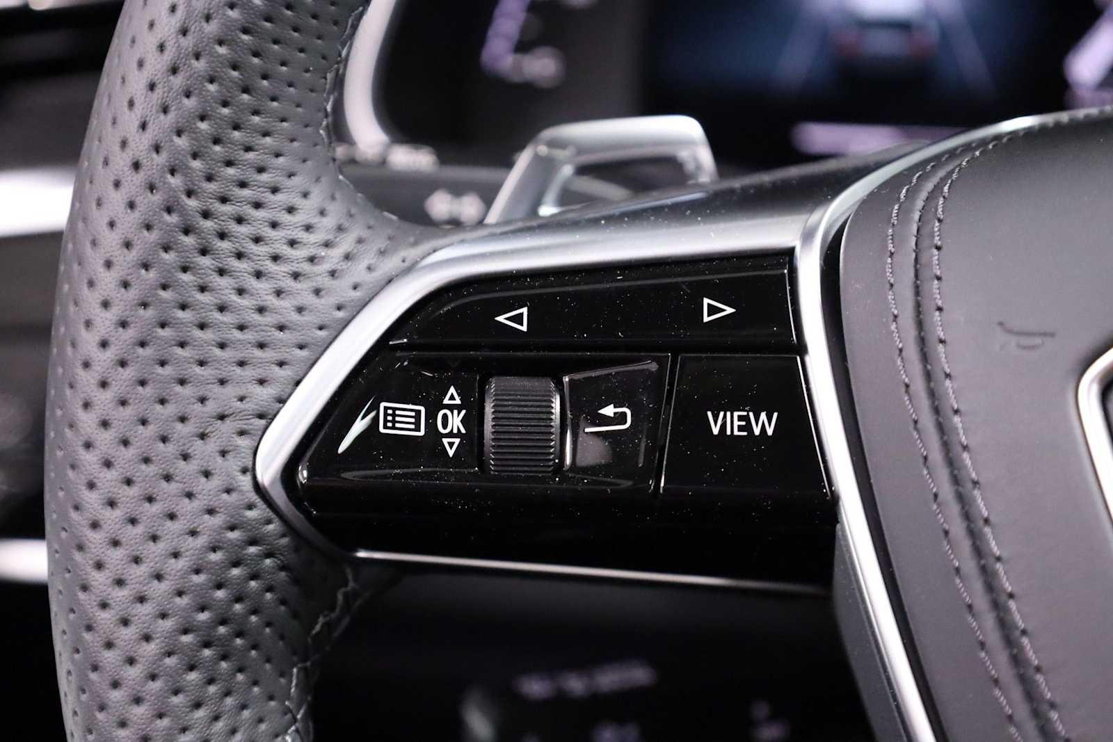 Thumbnail: 2026 Audi RS 6 - 25