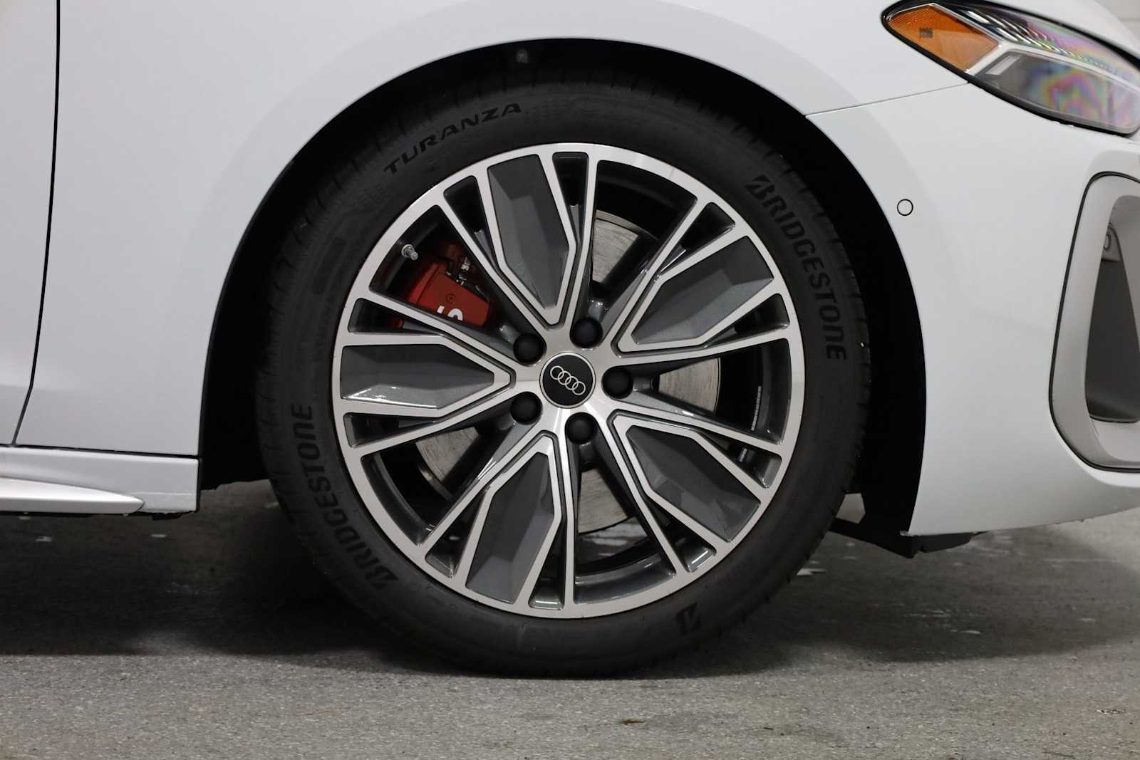 Thumbnail: 2025 Audi S5 - 12