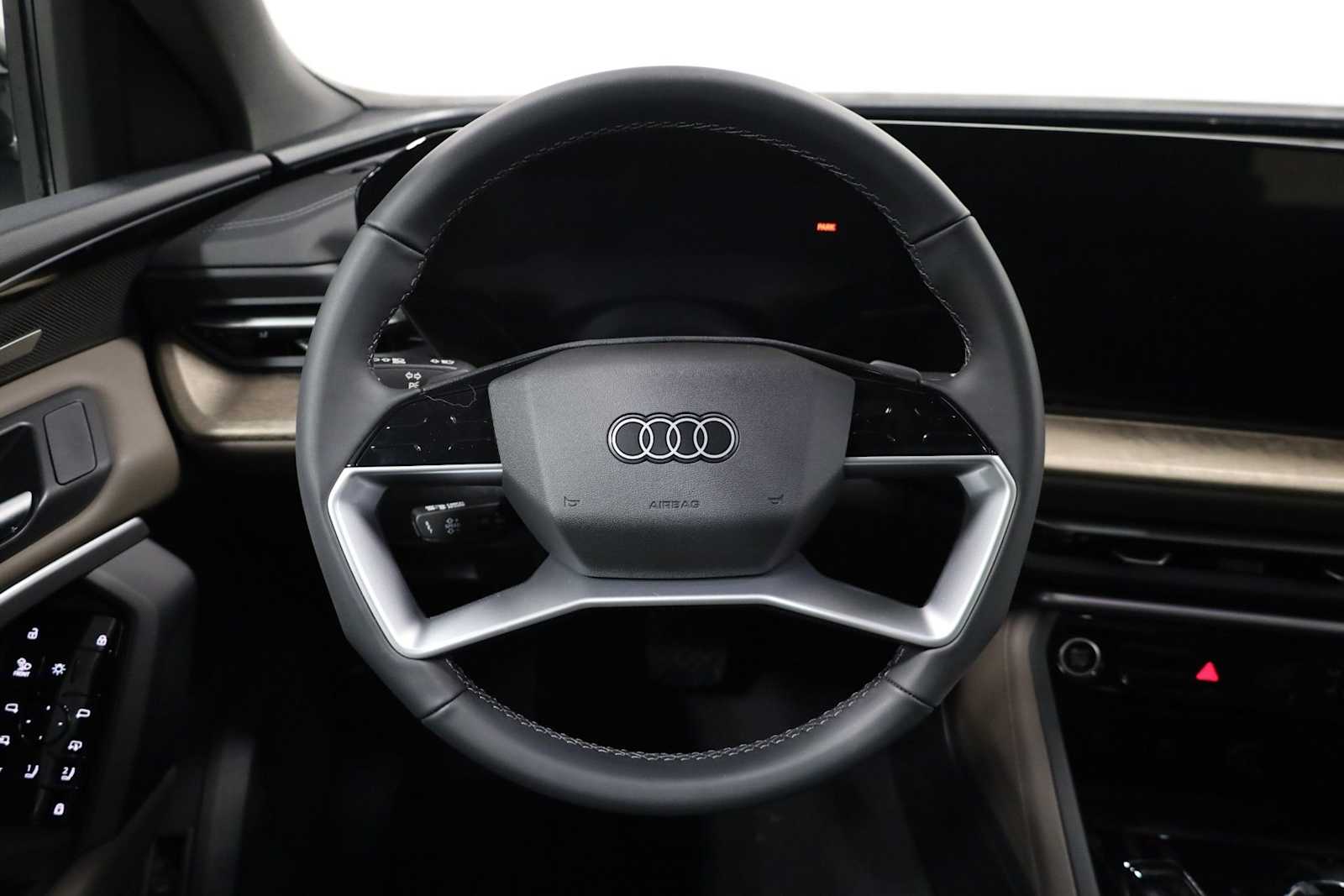 Thumbnail: 2025 Audi Q5 - 22