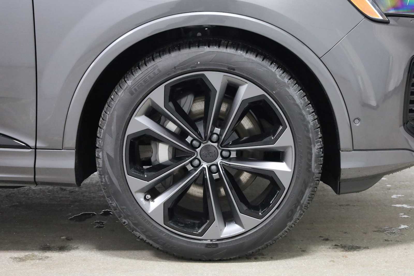 Thumbnail: 2026 Audi Q7 - 12