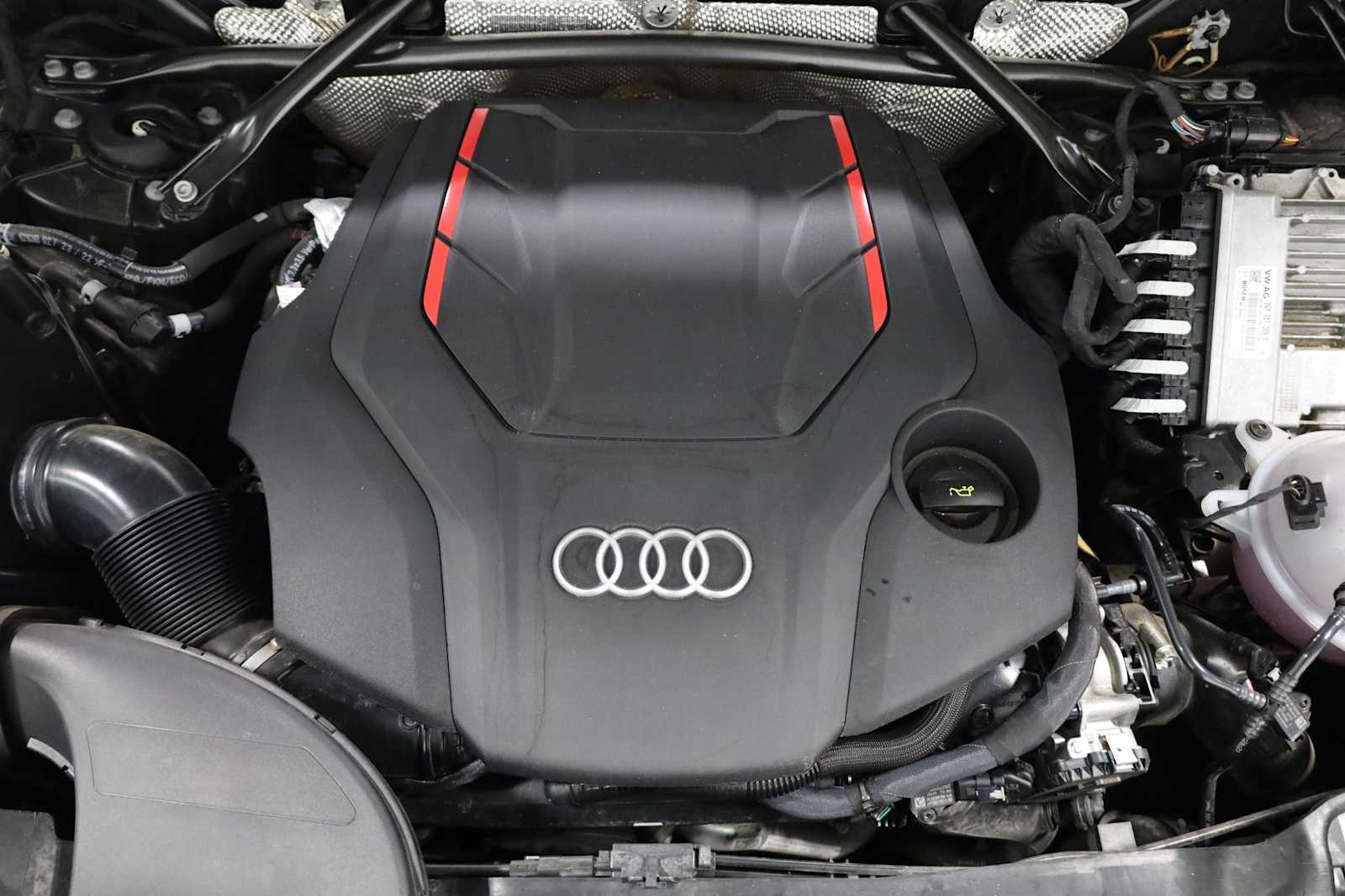 Thumbnail: 2023 Audi SQ5 - 40