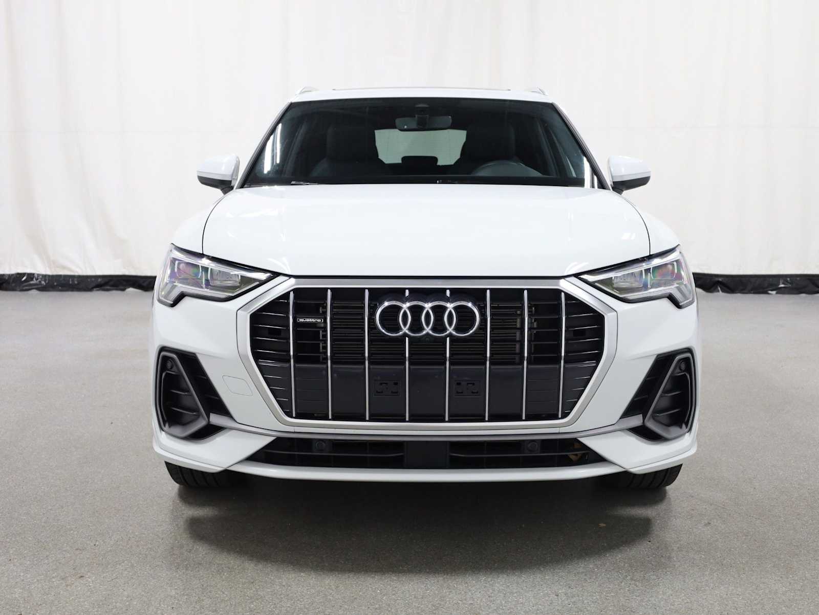 Thumbnail: 2025 Audi Q3 - 14