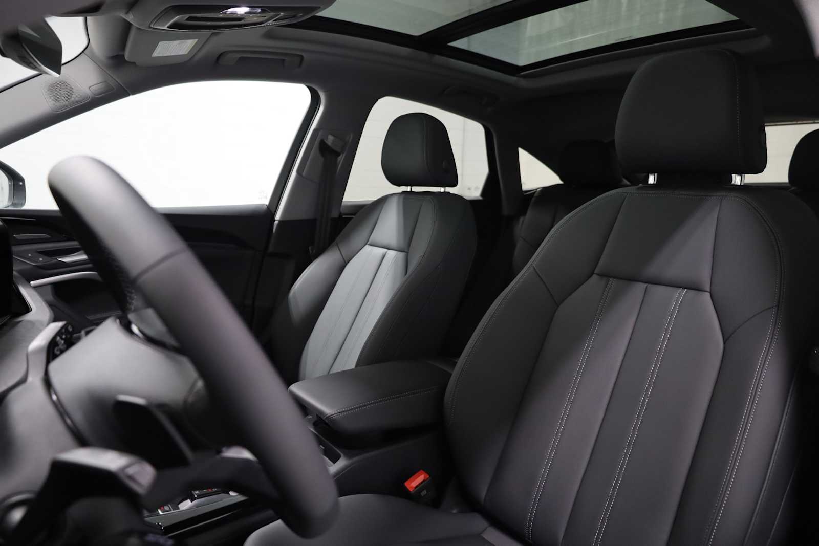 Thumbnail: 2025 Audi Q5 - 5