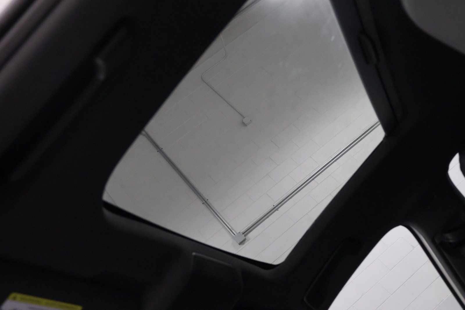 Thumbnail: 2023 Volkswagen Golf - 18